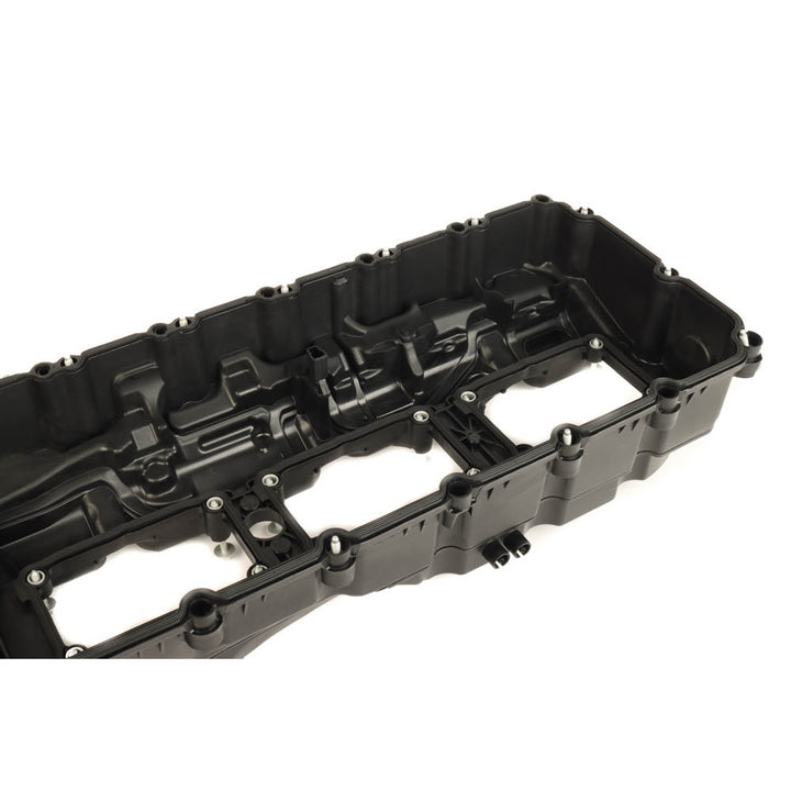 N54 Valve/Rocker Cover - Detail Shot